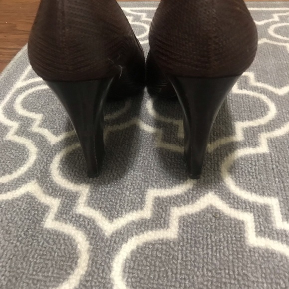 Prada - Picture 5 of 6